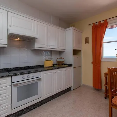Penthouse Heidi * Caleta de Interian