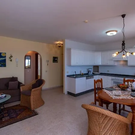Penthouse Heidi Caleta de Interian